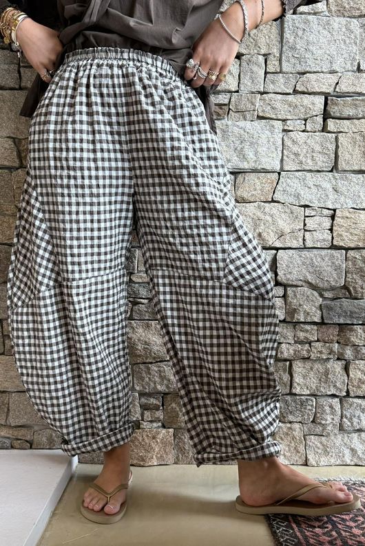 Nonni Gingham Classic Barrel Pant Chocolate